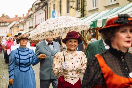 Povorka ob dnevih narodnih noš in oblačilne dedščine (79)